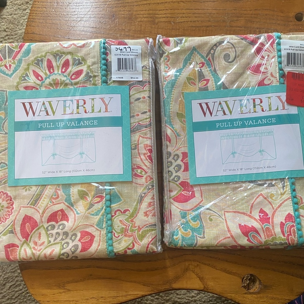 NWT Waverly Floral Pull Up Window Valances in Coral, Teal, Cream